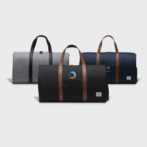 Herschel Novel™ Recycled Duffle Bag personnalisé - Objets Publicitaires