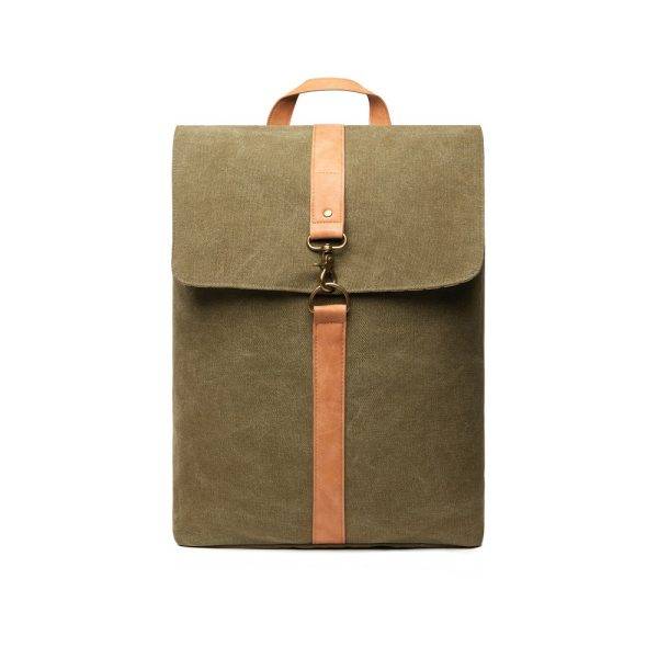 A stylish bag made of 40 % recycled polyester and 60 personnalisable