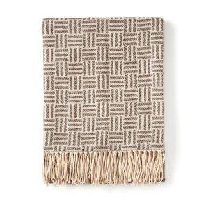 Jacquard woven throw with a subtle geometric pattern personnalisable – réf. VG015-03