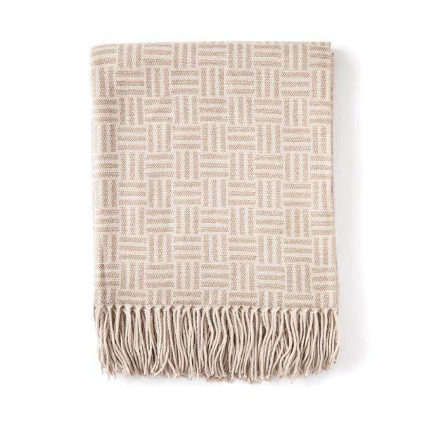 Jacquard woven throw with a subtle geometric pattern personnalisable