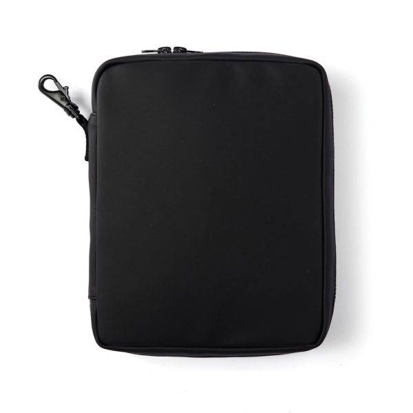 Keep all essentials near at hand with this handy personnalisable