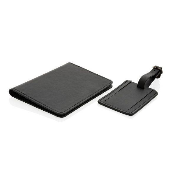 Keep your passport safe and yet easily accessible personnalisable