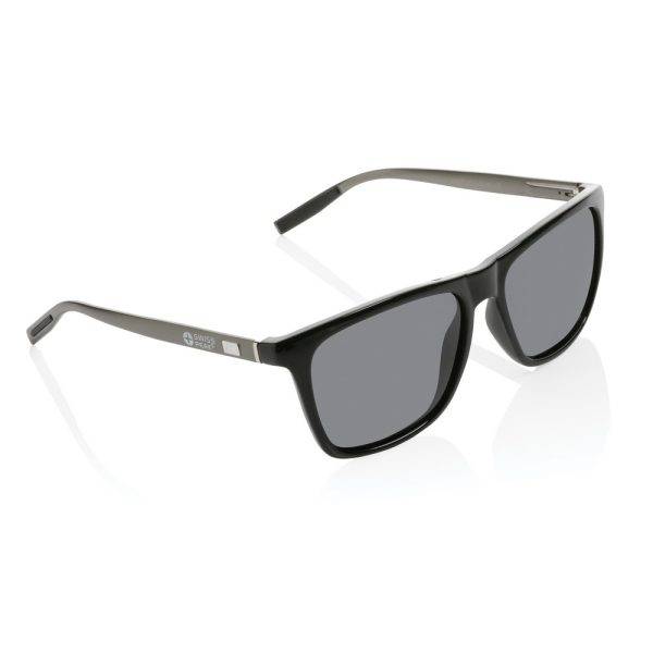 Luxury polarised sunglasses made with RCS certified personnalisable
