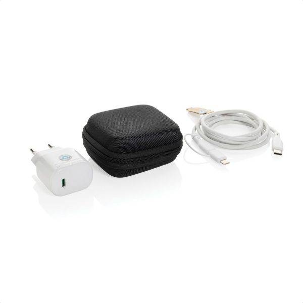 Set câble et chargeur 20W en PET recyclé RCS Boost personnalisable
