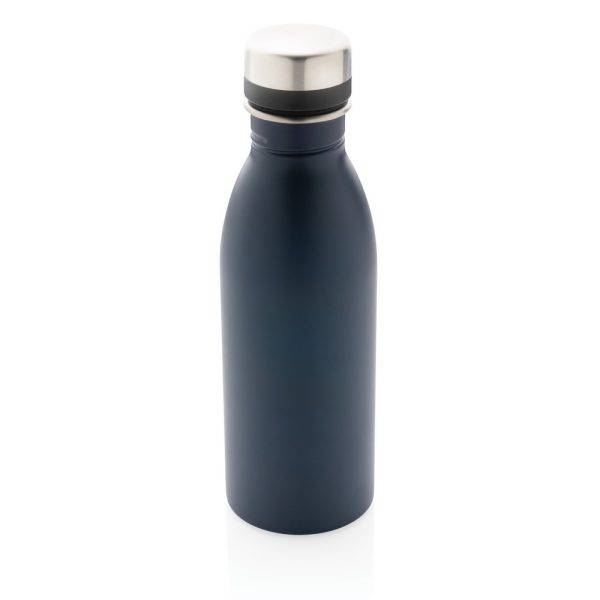 This perfect size and lightweight reusable bottle is personnalisable