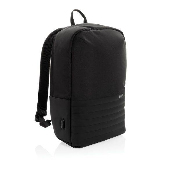 This Swiss Peak AWARE™ 15.6" laptop backpack with personnalisable